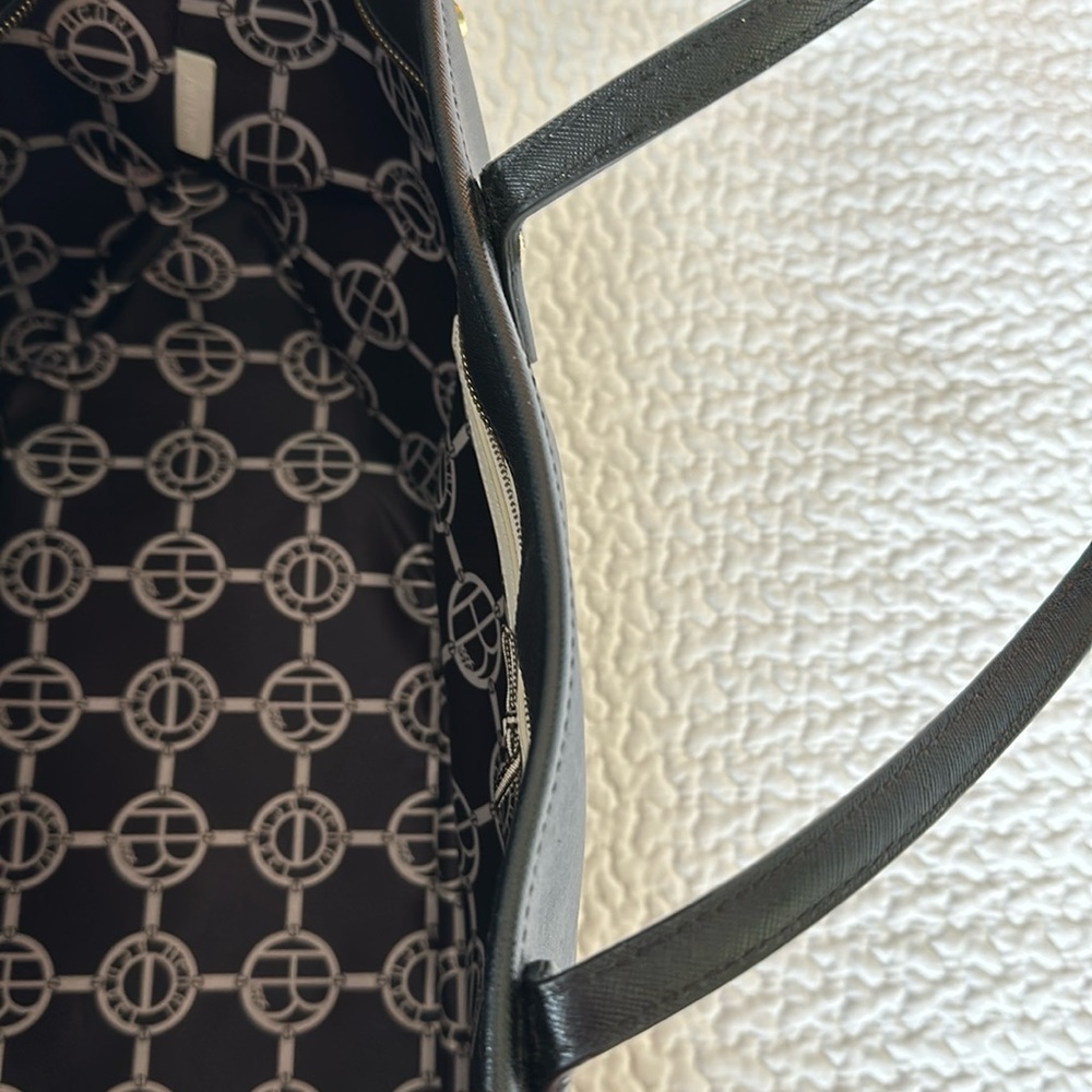 Black Henri Bendel large tote - Picture 9 of 16
